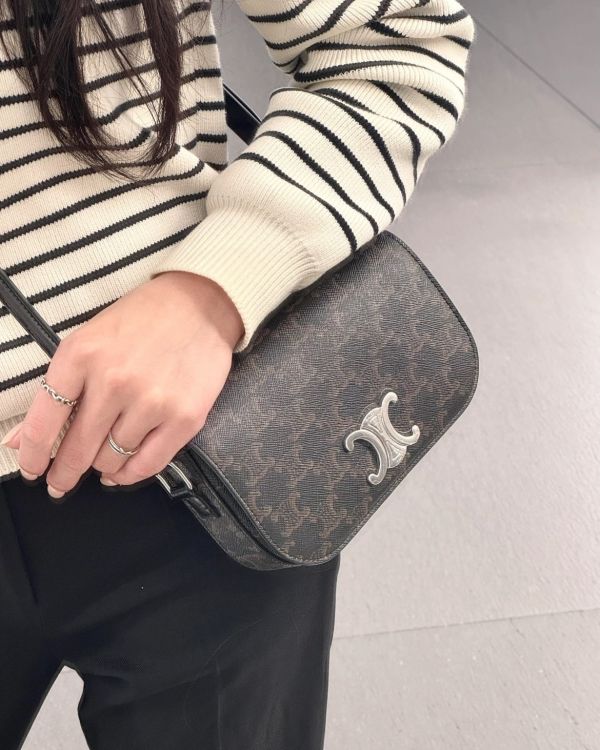 日本 CELINE 新款老花銀釦斜背包 日本 CELINE 新款老花銀釦斜背包