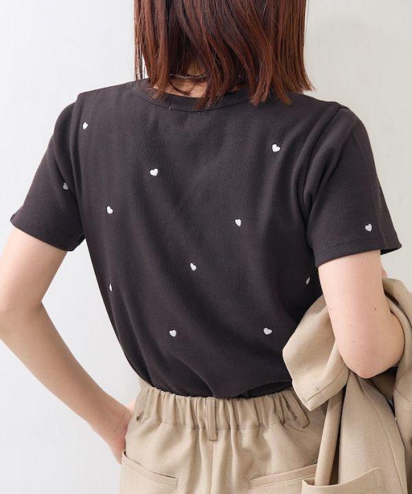 日本ミニハート刺繍 Tシャツ迷你心形刺繡T恤 日本ミニハート刺繍 Tシャツ迷你心形刺繡T恤