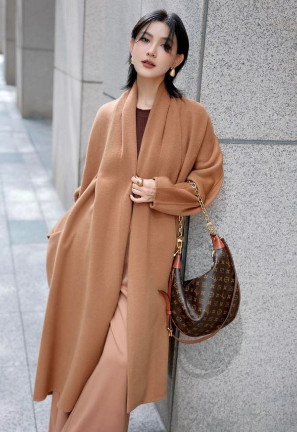 日本LV Loop Hobo M46311月亮包 日本LV Loop Hobo M46311月亮包