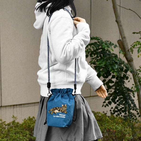 日本 輕便刺繡貓貓和狗狗繩結shoulder bag 日本 輕便刺繡貓貓和狗狗繩結shoulder bag