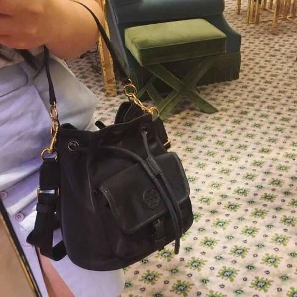 Tory Burch Scout Nylon Drawstring Crossbody Bucket Bag尼龍3way水桶包 Tory Burch Scout Nylon Drawstring Crossbody Bucket Bag尼龍3way水桶包