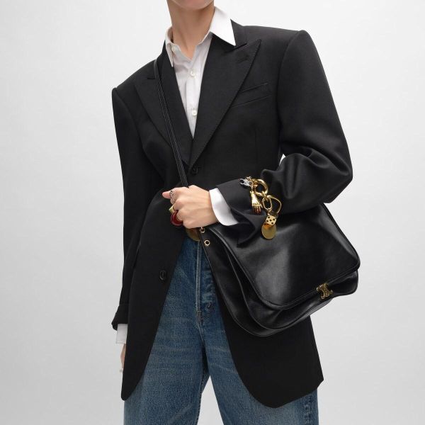 日本 CELINE SOFT TRIOMPHE BESACE 手袋 日本 CELINE SOFT TRIOMPHE BESACE 手袋