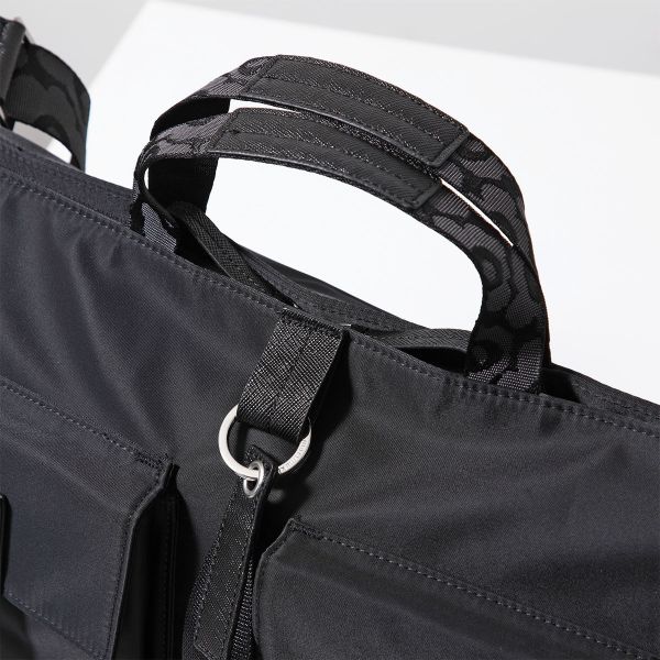 marimekko Everything Messenger Solid 雙口袋肩背包 marimekko Everything Messenger Solid 雙口袋肩背包