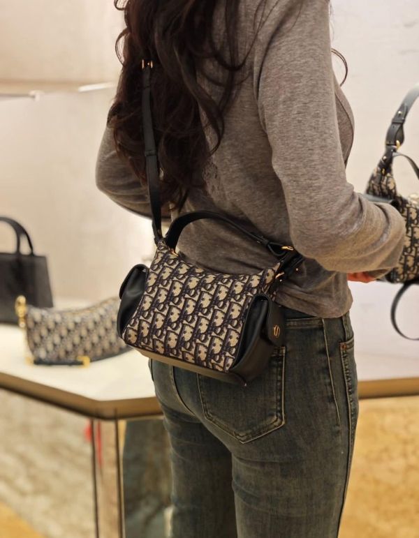 日本 Dior D Dream 迷你包 日本 Dior D Dream 迷你包