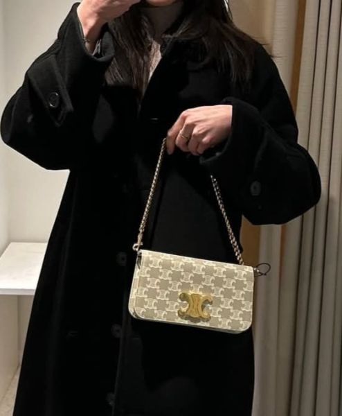 日本Celine 凱旋門老花翻蓋肩背包 日本Celine 凱旋門老花翻蓋肩背包