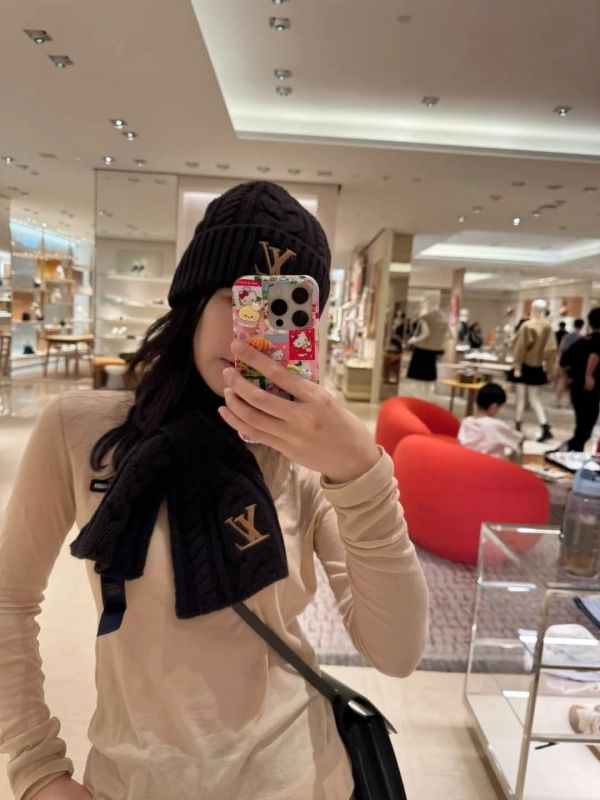 日本 LV M96756 Only LV 迷你麻花圍巾 日本 LV M96756 Only LV 迷你麻花圍巾