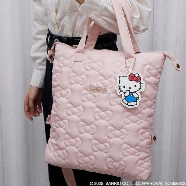 日本 HELLO KITTY 絎縫包三種形狀 2色可選 日本 HELLO KITTY 絎縫包三種形狀 2色可選