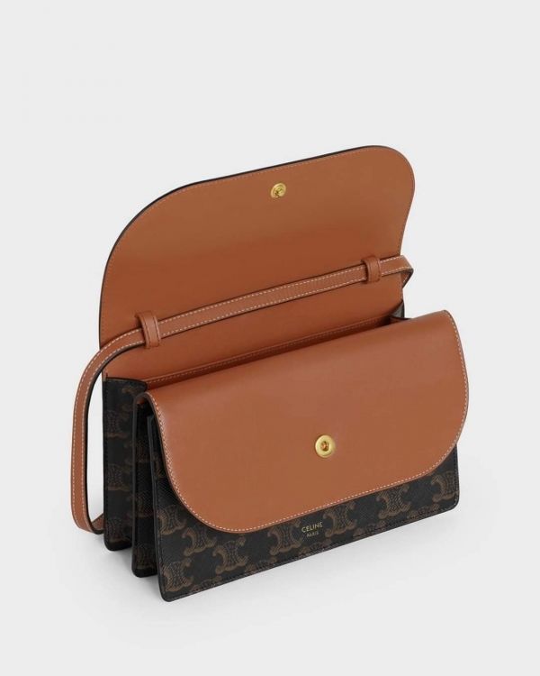 CELINE TRIOMPHE CANVAS AND SMOOTH LAMBSKIN 帆布及平滑羊皮STRAP銀包(售價已折) CELINE TRIOMPHE CANVAS AND SMOOTH LAMBSKIN 帆布及平滑羊皮STRAP銀包