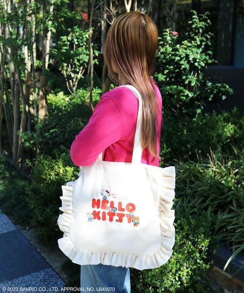 日本  sanrio HELLO KITTY Frill Tote Bag荷葉邊手提包 日本  sanrio HELLO KITTY Frill Tote Bag荷葉邊手提包