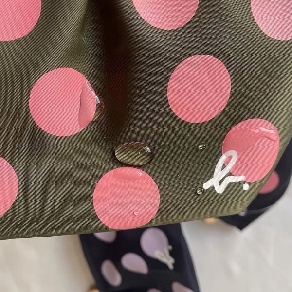 日本agnes b.水玉圓點化妝包 日本agnes b.水玉圓點化妝包