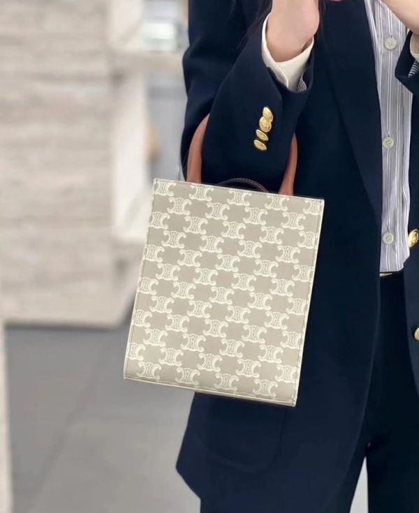 日本Celine Celine琴譜包mini 日本Celine Celine琴譜包mini