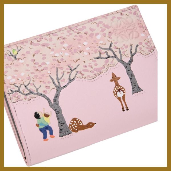 日本LOEWE 與Suna Fujita藤田匠平與山野千里 合作推出 春季Sika 迷你皮夾 日本LOEWE 與Suna Fujita藤田匠平與山野千里 合作推出 春季Sika 迷你皮夾