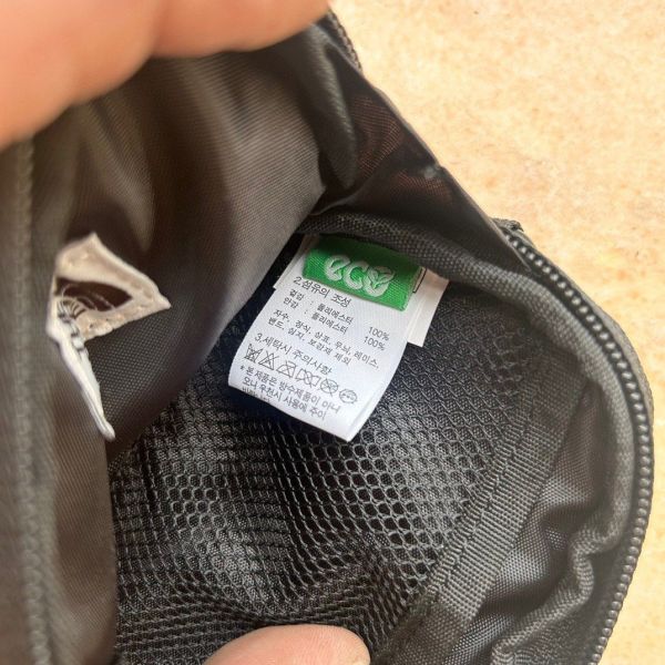 日本 The North Face Colourful Bag 小包 耳機袋 夏日配色 日本 The North Face Colourful Bag 小包 耳機袋 夏日配色