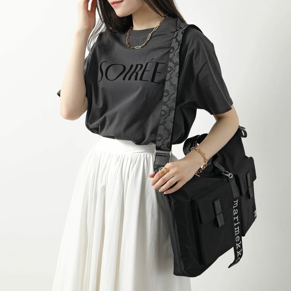 marimekko Everything Messenger Solid 雙口袋肩背包 marimekko Everything Messenger Solid 雙口袋肩背包