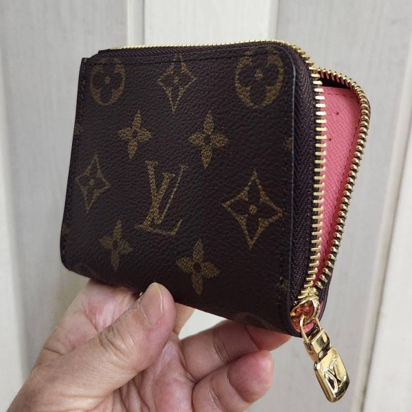 LOUIS VUITTON LV M83476新品L形錢包 LV M83476新品L形錢包