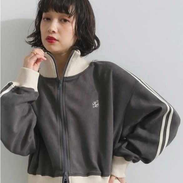 日本復古拼色條紋袖短版拉鍊外套 日本復古拼色條紋袖短版拉鍊外套