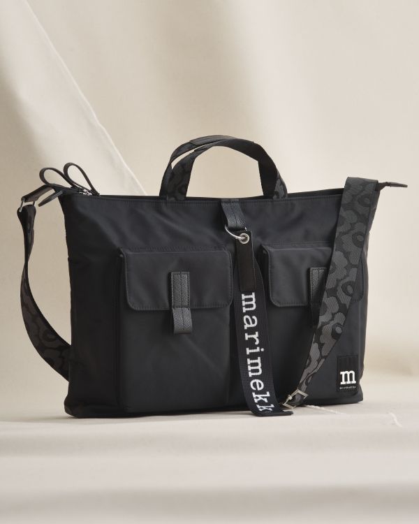 marimekko Everything Messenger Solid 雙口袋肩背包 marimekko Everything Messenger Solid 雙口袋肩背包