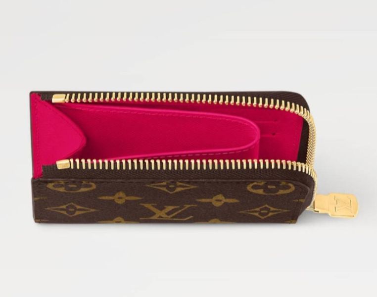 LOUIS VUITTON LV M83676新品L形錢包 LV M83676新品L形錢包