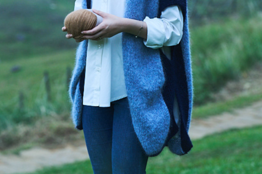 isk-036 山嵐霧語｜棒針連帽斗篷式背心 baby alpaca,poncho,vest,連帽,斗篷,背心,毛衣,羊駝,毛線,棒針,保暖,時尚,穿搭,北歐,民族風