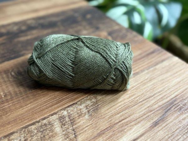 親膚柔色美麗諾羊毛混紡線，柔色日和鉤織毯 - 單顆販售賣場 