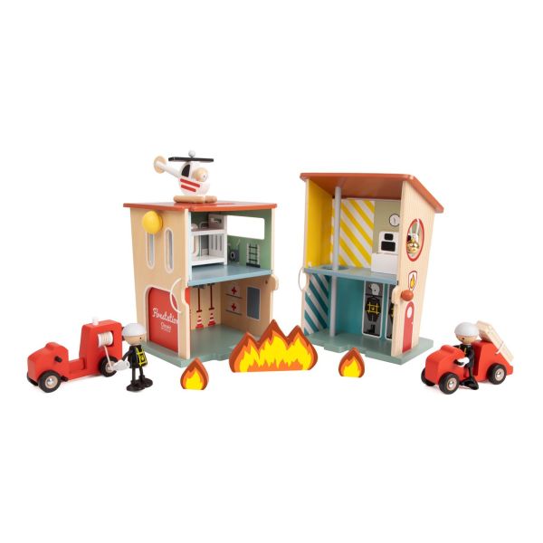 木製小屋｜消防救援中心 Fire Station｜職業扮家家酒 兒童生日禮物推薦．適合3歲以上【德國Classic world客來喜經典木玩】 classic world,德國木玩具,德國,客來喜,德國客來喜,德國classicworld,classicworld,classicworld台灣代理,classicworld獨家代理,德國設計玩具,玩具,木玩,經典木玩,木製玩具,木質玩具,兒童玩具,寶寶玩具,益智,益智玩具,安全玩具,無甲醛,零甲醛,無毒,環保漆,手眼協調,視覺發展玩具,智能發展玩具,視覺專注,抓握力,感官認知,角色扮演,牙