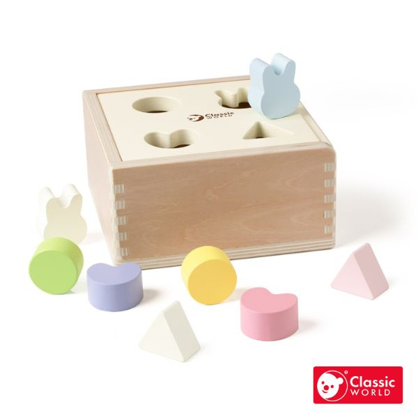 周歲送禮推薦｜幼兒形狀配對啟蒙盒 Mara Shape Sorter｜適合1歲以上【德國Classic World客來喜經典木玩】 classic world,德國木玩具,德國,客來喜,德國客來喜,德國classicworld,classicworld,classicworld台灣代理,classicworld獨家代理,德國設計玩具,玩具,木玩,經典木玩,木製玩具,木質玩具,兒童玩具,寶寶玩具,益智,益智玩具,安全玩具,無甲醛,零甲醛,無毒,環保漆,手眼協調,視覺發展玩具,智能發展玩具,視覺專注,抓握力,感官認知,趣味遊戲,積