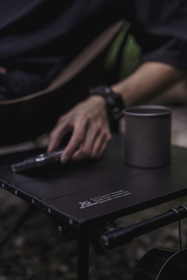 多元屋泊椅 Uber Chair (摩卡棕) 露營椅、折疊椅、戰術椅、野餐、戶外、居家、陽台