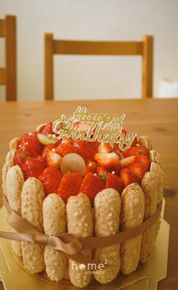 草莓夏洛特蛋糕 草莓蛋糕,鮮奶油蛋糕,新竹甜點店,新竹甜點工作室, 甜點工作室,生日蛋糕,慶生蛋糕,夏洛特蛋糕