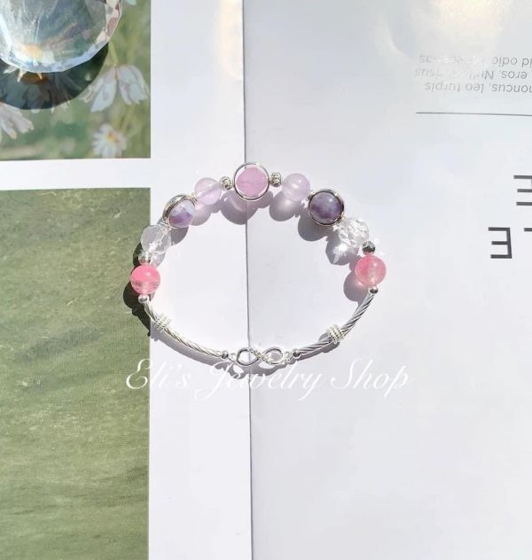 925銀 花間漫步 （薰衣草 紫兔毛 紫玉晶 白水晶 櫻花薔薇） 