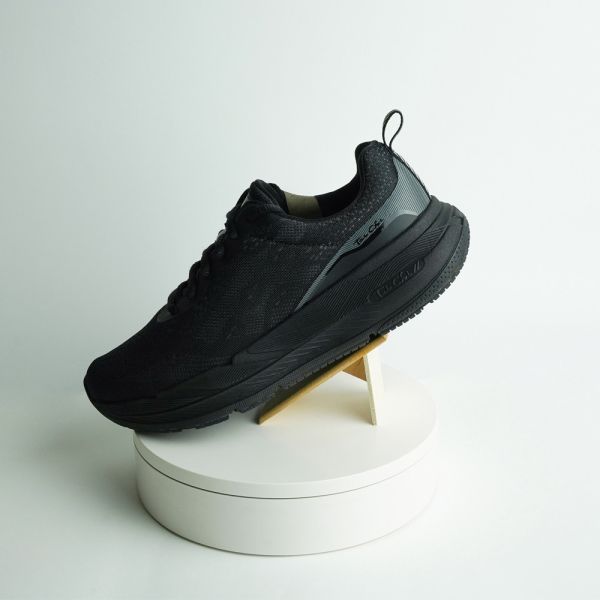 白沙屯媽祖 x 豹豹極地鞋 + 米其林排靜電襪 + 鞋帶 - 黑豹 USTINI我挺你健康鞋,豹豹極地鞋,豹豹鞋,馬拉松跑鞋,白沙屯媽祖,繞境鞋,進香鞋,排靜電鞋,接地氣鞋,久走久站鞋,足底筋膜炎鞋,拇指外翻鞋,健康鞋,好穿的鞋,好走的鞋,太極鞋,極地鞋