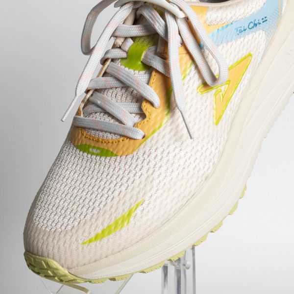 白沙屯媽祖 x 蹦蹦極地鞋 + 勇字推手鞋墊 + 反光扣 - 琉璃黃 USTINI我挺你健康鞋,蹦蹦極地鞋,蹦蹦鞋,跑鞋,白沙屯媽祖,繞境鞋,進香鞋,排靜電鞋,接地氣鞋,久走久站鞋,足底筋膜炎鞋,拇指外翻鞋,健康鞋,好穿的鞋,好走的鞋,太極鞋,極地鞋