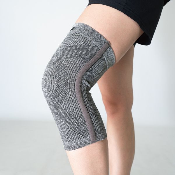 【新春限定】33 護膝 添長遞久 (單入裝) USTINI 我挺你健康鞋,護膝推薦,銀纖維護膝,排靜電護膝,久站久走護膝,遠紅外線護具,石墨烯護膝,醫療級護膝,台灣製護膝,膝蓋疼痛舒緩,33護膝添長遞久