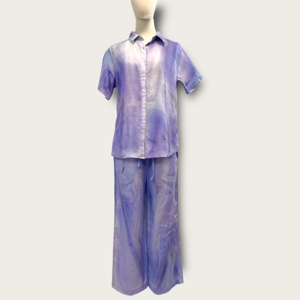no.224 手繪純麻女版短袖襯衫 手繪襯衫, 純麻上衣, 設計師服飾, 台灣品牌, 藝術穿搭, 手工上色, unisex上衣, 可機洗襯衫, 獨特剪裁, 咻咻手繪