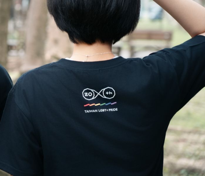 【T-Shirt】彩旗飄飄 20週年款 