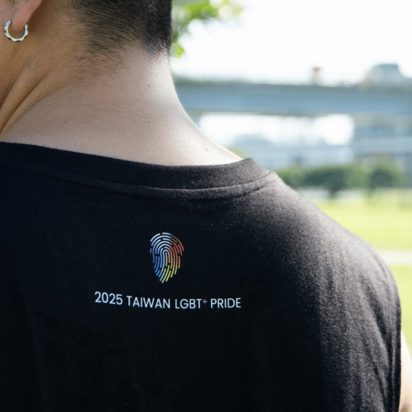 【無袖T-shirt】Loading… 