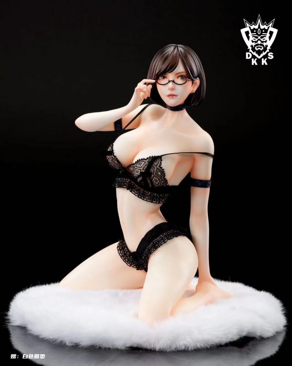 【預購】 《女優》深田詠美老師 女神檔案系列001『暗王工作室』 模型,  GK, 代理, 模型, 雕像, 玩具, 動漫, 周邊,
工作室, 正版授權, 電影, 美漫, 日漫, 漫畫, 海賊王,
七龍珠, 漫威, DC, 咒術迴戰, 五條悟, 火影忍者, 曉組織, 原創, 盒玩, 女角, 設計師玩具, 預購, PVC, 開箱, 鬼滅之刃, 女角, 魯夫, 索隆, 灌籃高手, 迪士尼, 現貨, 代購, 蠟筆小新, 變皮, 寶可夢, HEX, 精靈社, 一拳超人