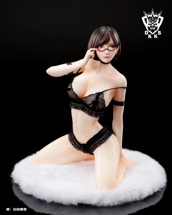【預購】 《女優》深田詠美老師 女神檔案系列001『暗王工作室』 模型,  GK, 代理, 模型, 雕像, 玩具, 動漫, 周邊,
工作室, 正版授權, 電影, 美漫, 日漫, 漫畫, 海賊王,
七龍珠, 漫威, DC, 咒術迴戰, 五條悟, 火影忍者, 曉組織, 原創, 盒玩, 女角, 設計師玩具, 預購, PVC, 開箱, 鬼滅之刃, 女角, 魯夫, 索隆, 灌籃高手, 迪士尼, 現貨, 代購, 蠟筆小新, 變皮, 寶可夢, HEX, 精靈社, 一拳超人