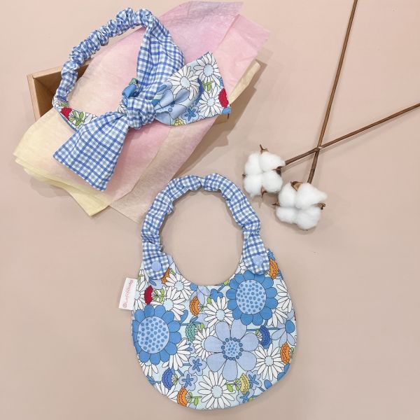 Blue Flower Baby Full-Month Shower Gift Box Baby Bib,  Babies’ hairband Set