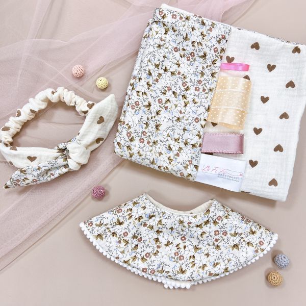 【彌月禮盒】春風輕舞 彌月禮盒,圍兜,寶寶髮帶,寶寶毯