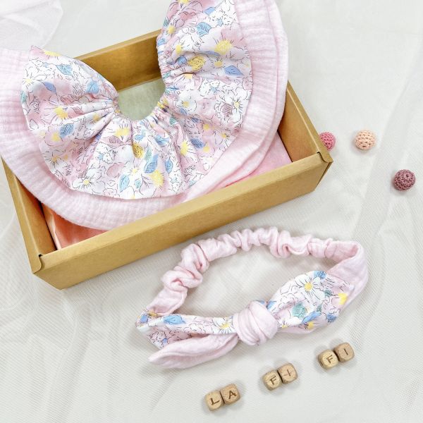 Butterfly Baby Full-Month Shower Gift Box Baby Bib,  Babies’ hairband Set