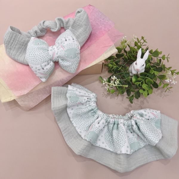 Cute Sheep Baby Full-Month Shower Gift Box Baby Bib,  Babies’ hairband Set