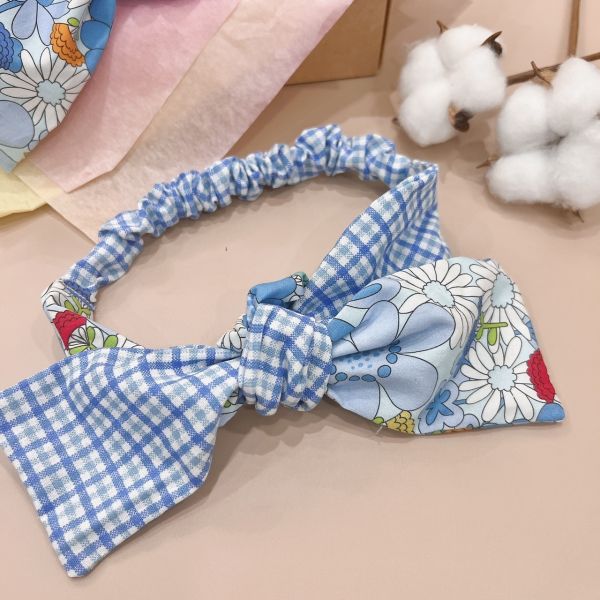 Blue Flower Baby Full-Month Shower Gift Box Baby Bib,  Babies’ hairband Set