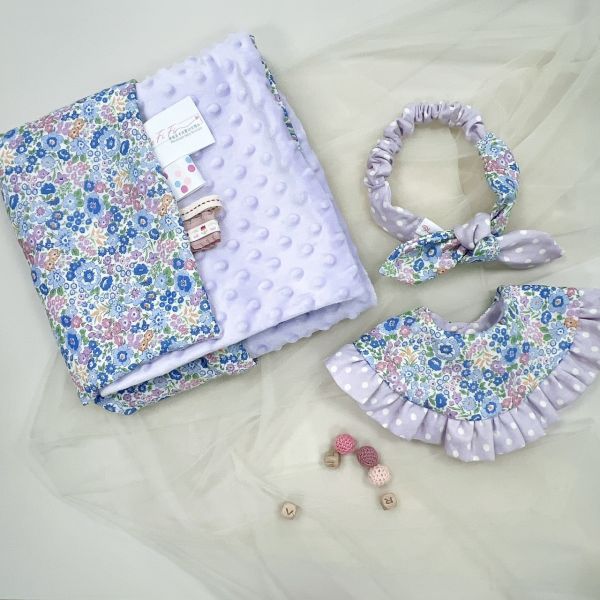 Purple Flowers  Baby Full-Month Shower Gift Box Baby Bib,  Babies’ hairband Set