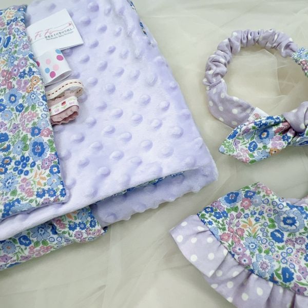 Purple Flowers  Baby Full-Month Shower Gift Box Baby Bib,  Babies’ hairband Set