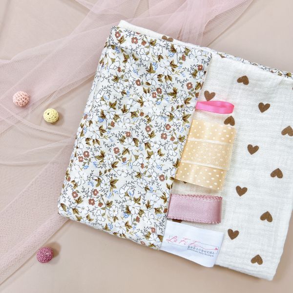 【彌月禮盒】春風輕舞 彌月禮盒,圍兜,寶寶髮帶,寶寶毯
