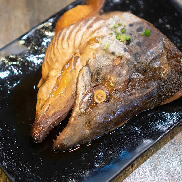 挪威大西洋鮭魚(頭) 鮭魚,大西洋鮭,鱒鮭,鱒魚,挪威,鮭魚魚頭,月子餐,養生餐,石狩鍋,智利鮭魚