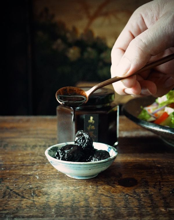 陳年甕藏酸梅醋(全素） 生津,酸,陳醋,陳年醋,酸梅醋,酸梅,甕藏,甕,健康,易錕茶堂,美食,沉澱,有機,養生,補腎,腎氣,黑