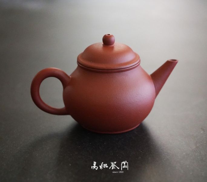 早期一廠內釉外朱八角杯 茶具,茶文化,茶藝,茶道,茶日子,生活,美學,茶,易錕茶堂,易錕,道具,好茶,瀝水,京都,古,古代,茶席