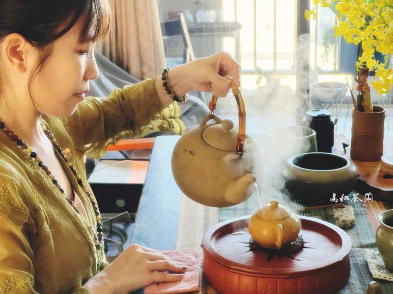 i人的品茶席-清香四季春 茶,茶道課,茶席,美學,茶藝課,藝術,文化,易錕茶堂,台灣茶