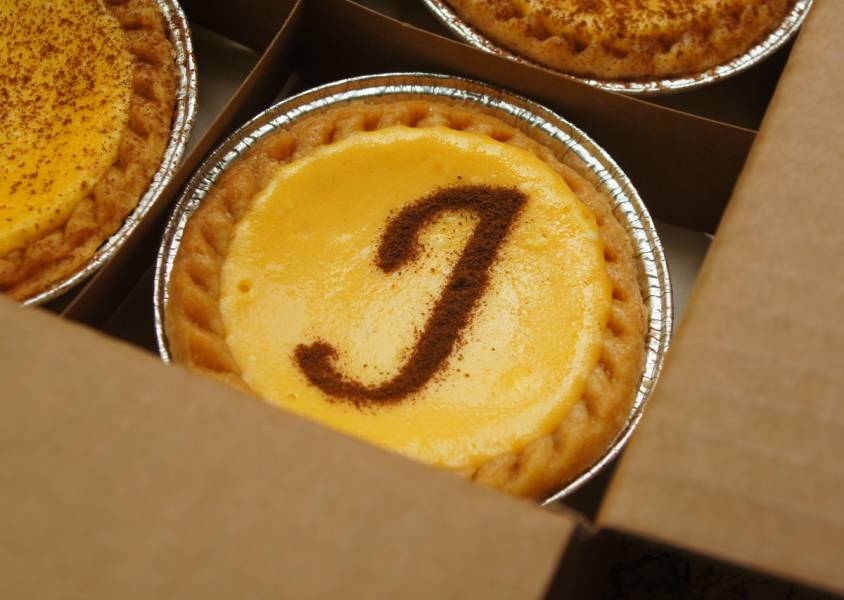 法式微笑南瓜塔 (蛋奶素，8入) 法式,南瓜塔,易錕茶堂,甜點,團購,美食,健康,易錕,易錕茶堂,料理,料理哲學家,手工,法式,米其林